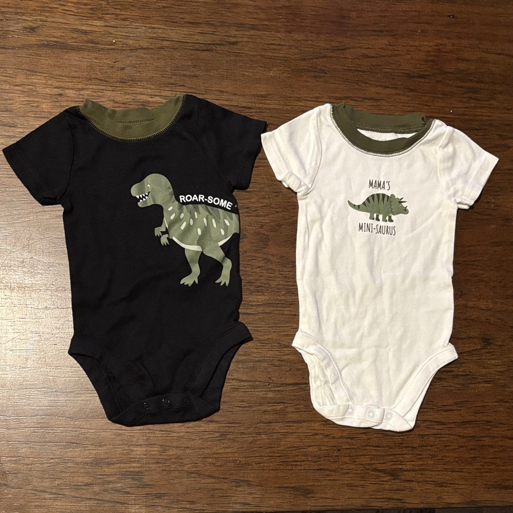 64. Bundles by Baby Place Dinosaur Baby Onesies - 12M-18M, Black, White, & Green